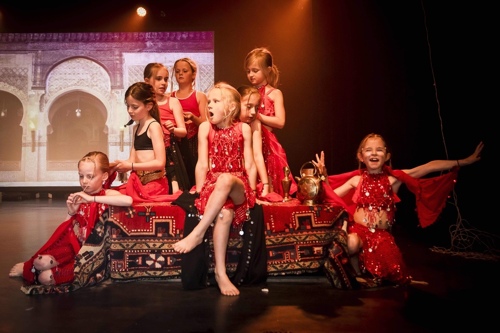 M en de Sprookjescarrousel